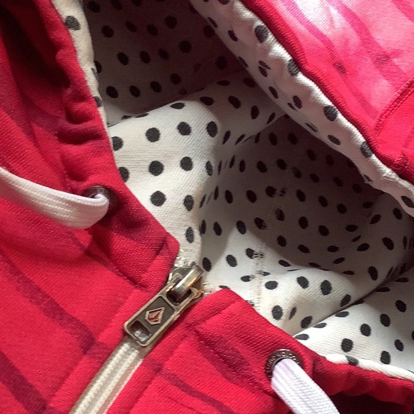 VOLCOM HOODIE! - Picture 3 of 5